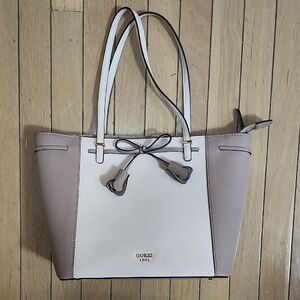 Guess Shoulder Bag